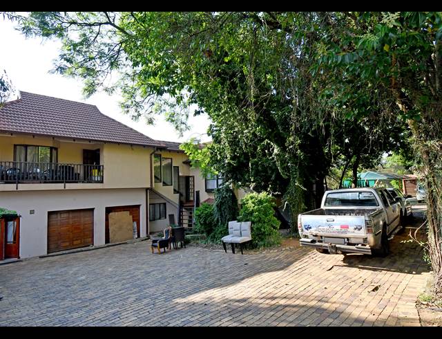 12 BEDROOM HOUSE FOR SALE IN FERNDALE